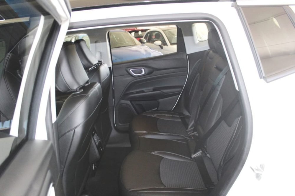 Jeep Compass nuova a Terni (9)