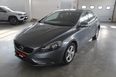 Volvo V40 D2 Kinetic del 2017 usata a Orvieto