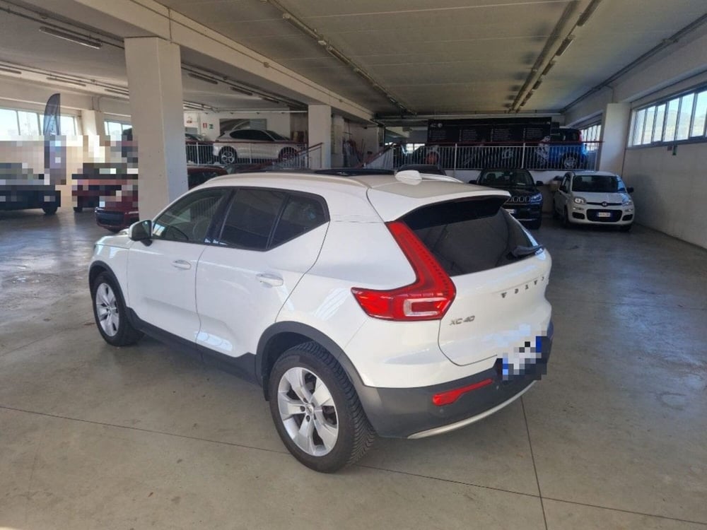 Volvo XC40 usata a Terni (4)