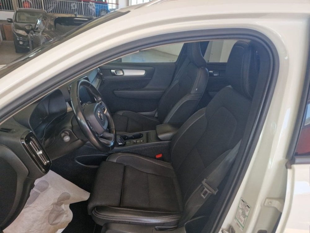 Volvo XC40 usata a Terni (7)