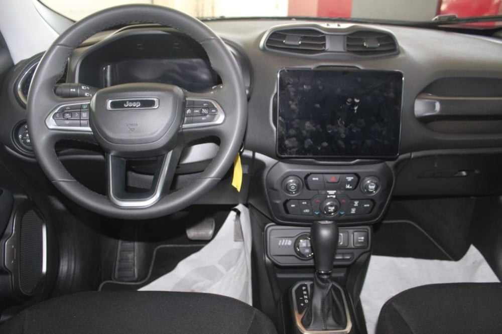 Jeep Renegade usata a Terni (11)