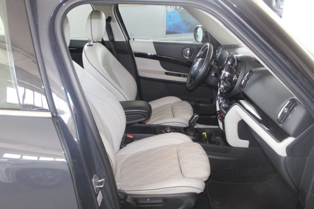 MINI Mini Countryman usata a Terni (8)