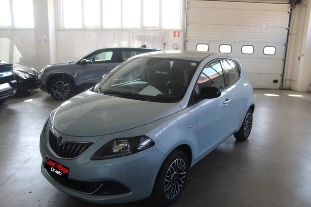 Lancia Ypsilon usata a Terni