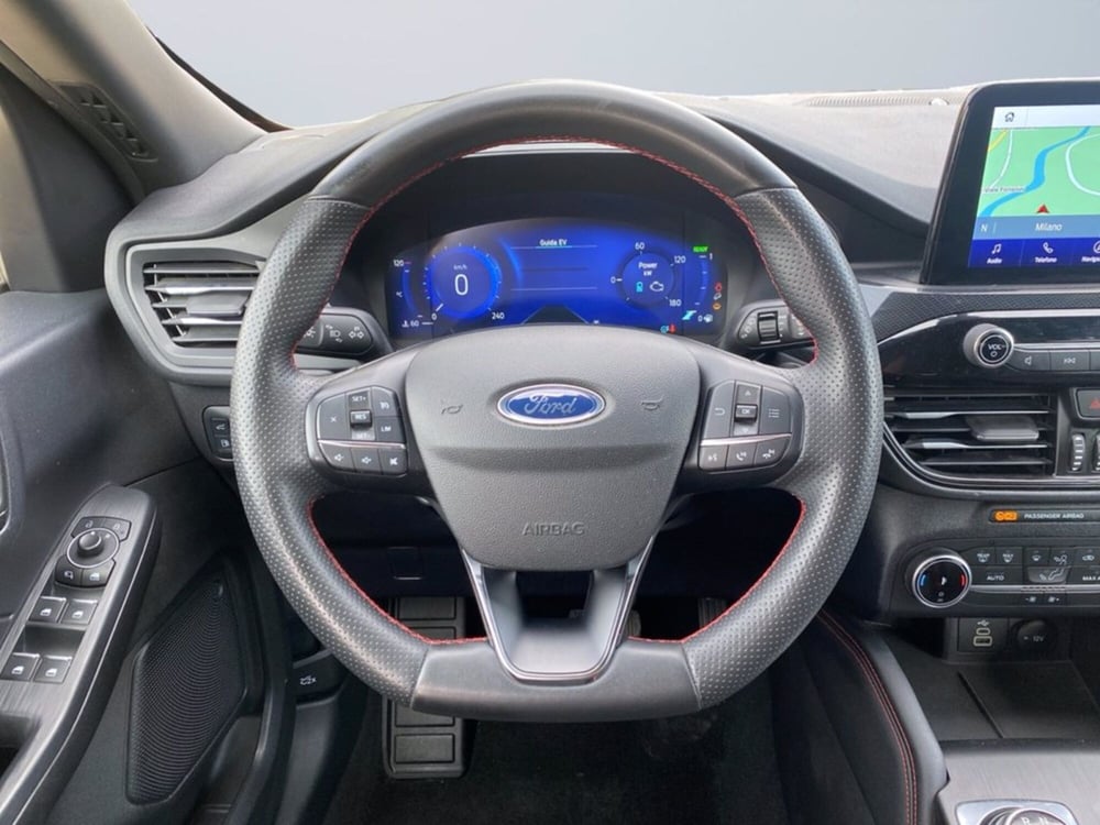 Ford Kuga usata a Milano (13)