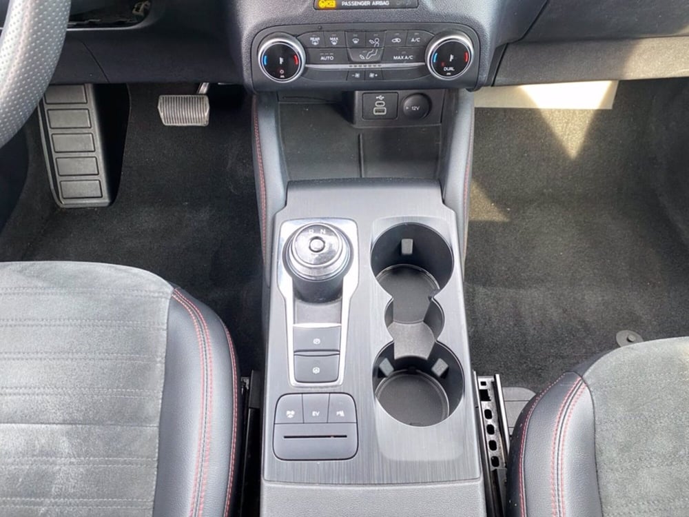 Ford Kuga usata a Milano (15)