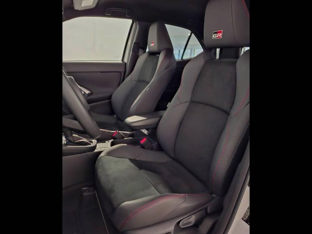 Toyota Yaris Cross nuova a Torino (11)