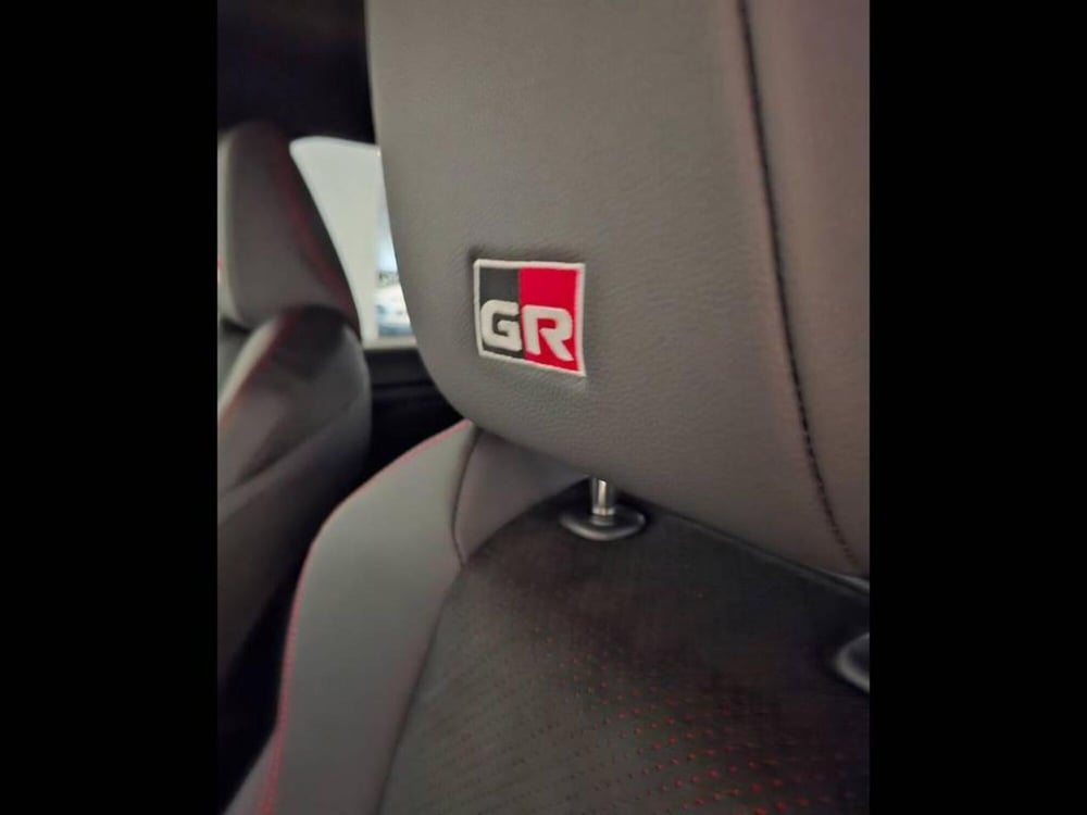 Toyota Yaris Cross nuova a Torino (14)