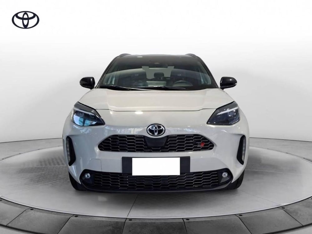 Toyota Yaris Cross nuova a Torino (2)