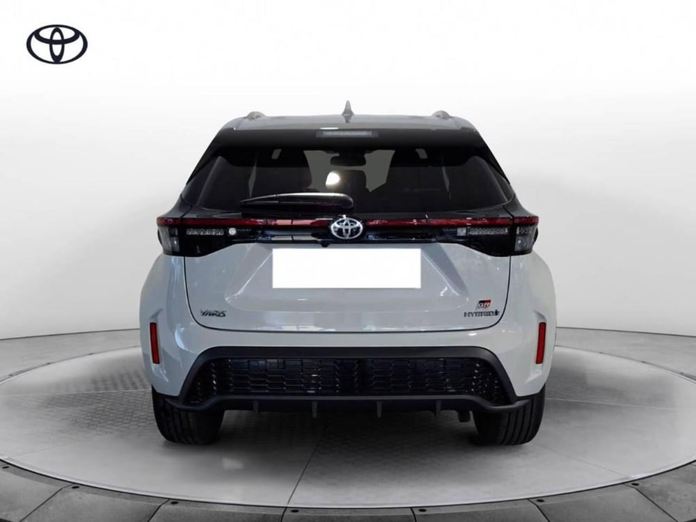 Toyota Yaris Cross nuova a Torino (5)