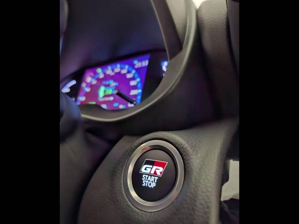 Toyota Yaris Cross nuova a Torino (8)