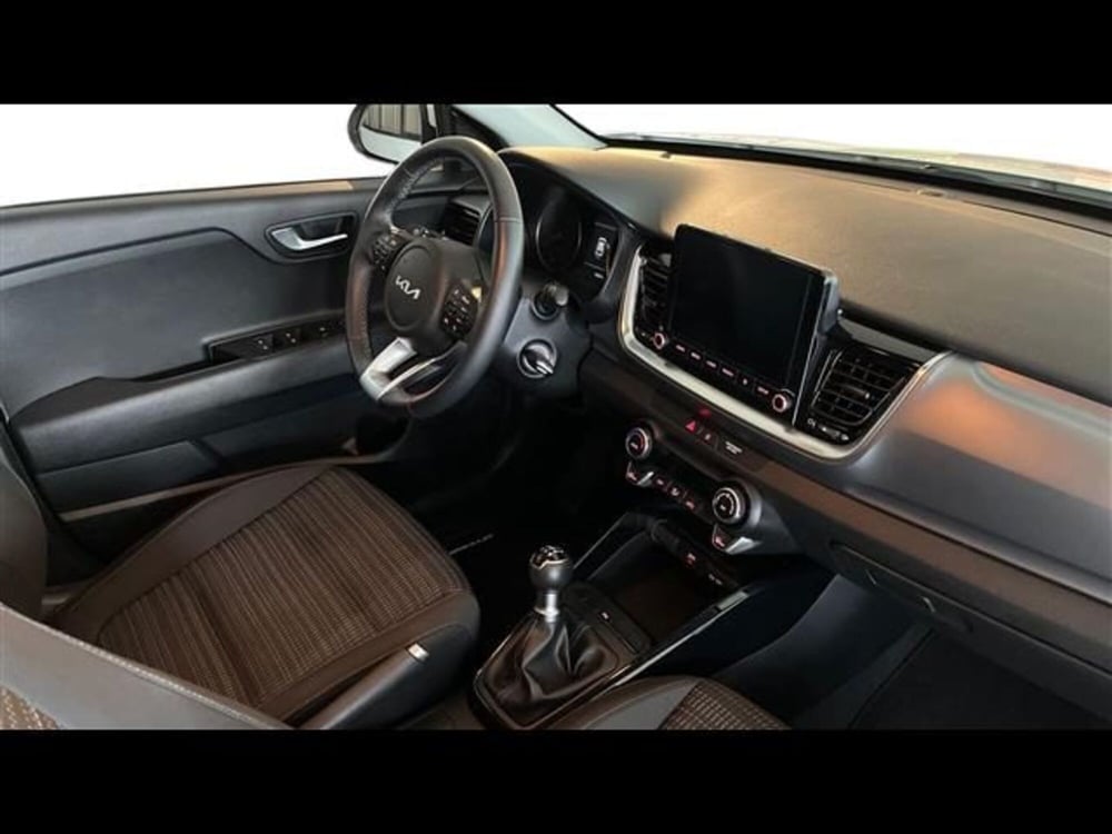 Kia Stonic usata a Firenze (11)