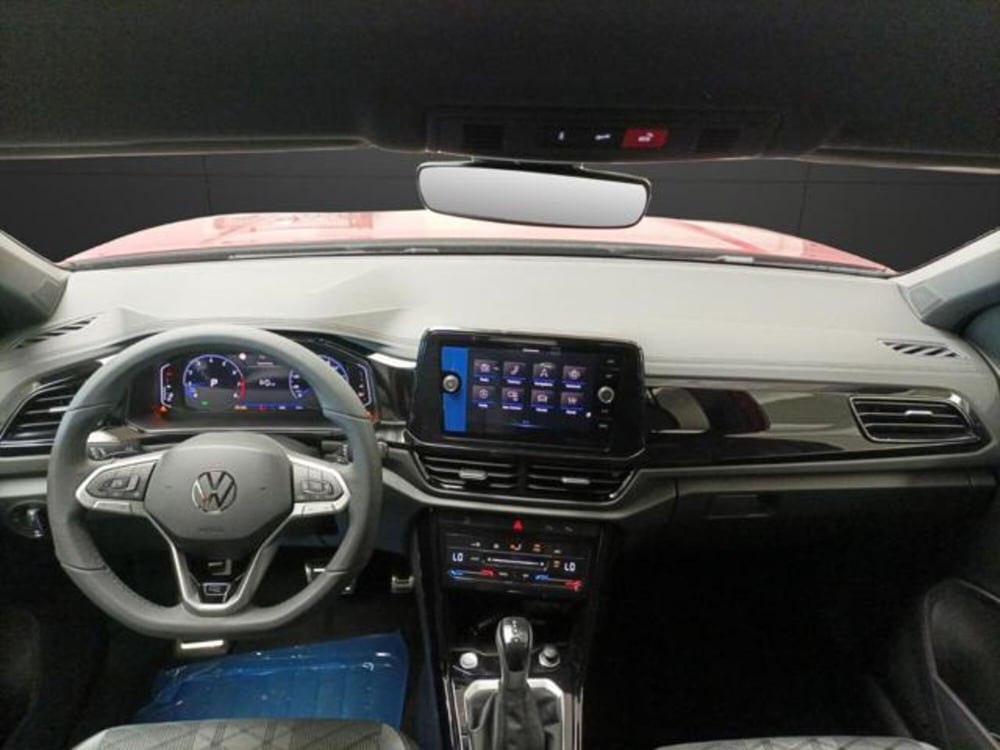 Volkswagen T-Roc nuova a Milano (12)