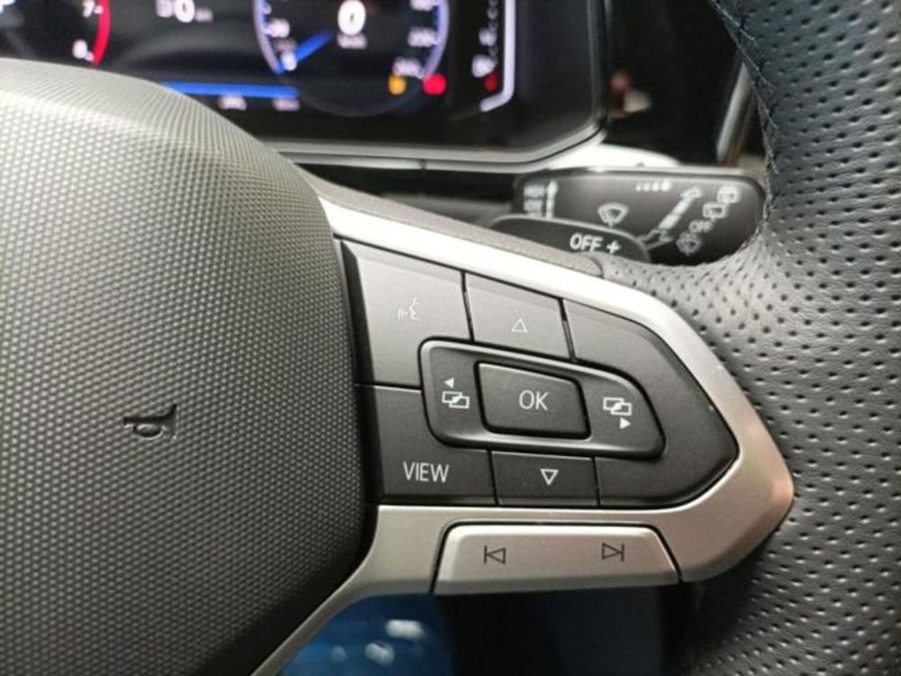 Volkswagen T-Roc nuova a Milano (16)