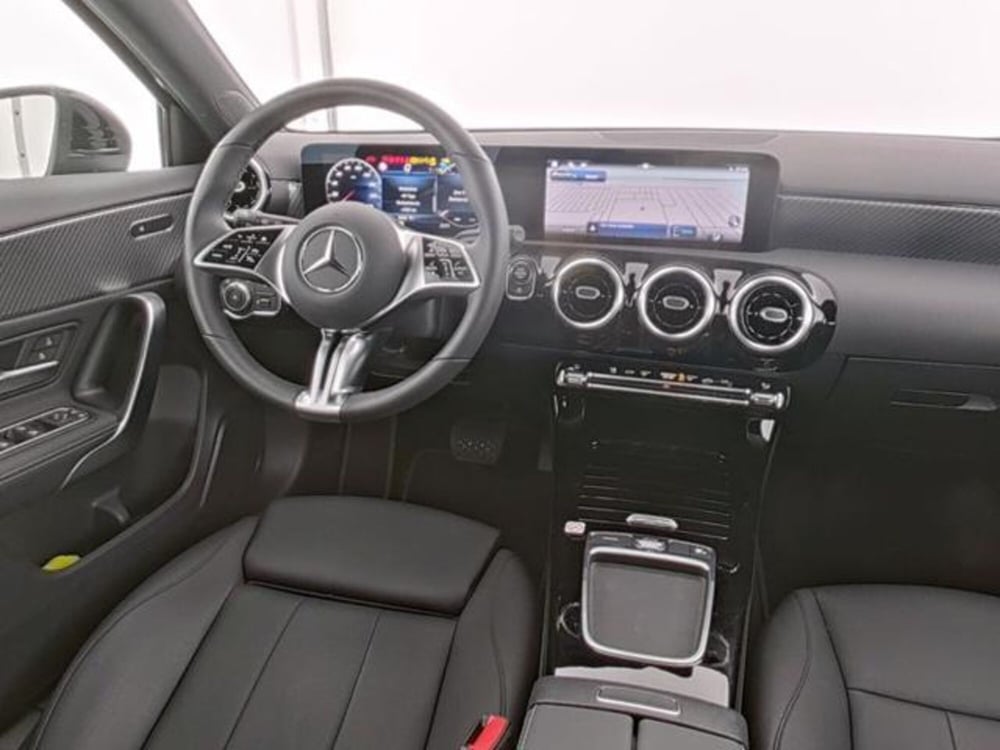 Mercedes-Benz Classe A usata a Milano (7)
