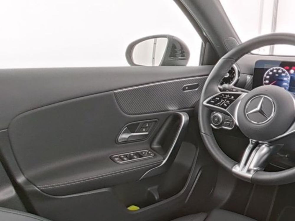 Mercedes-Benz Classe A usata a Milano (9)