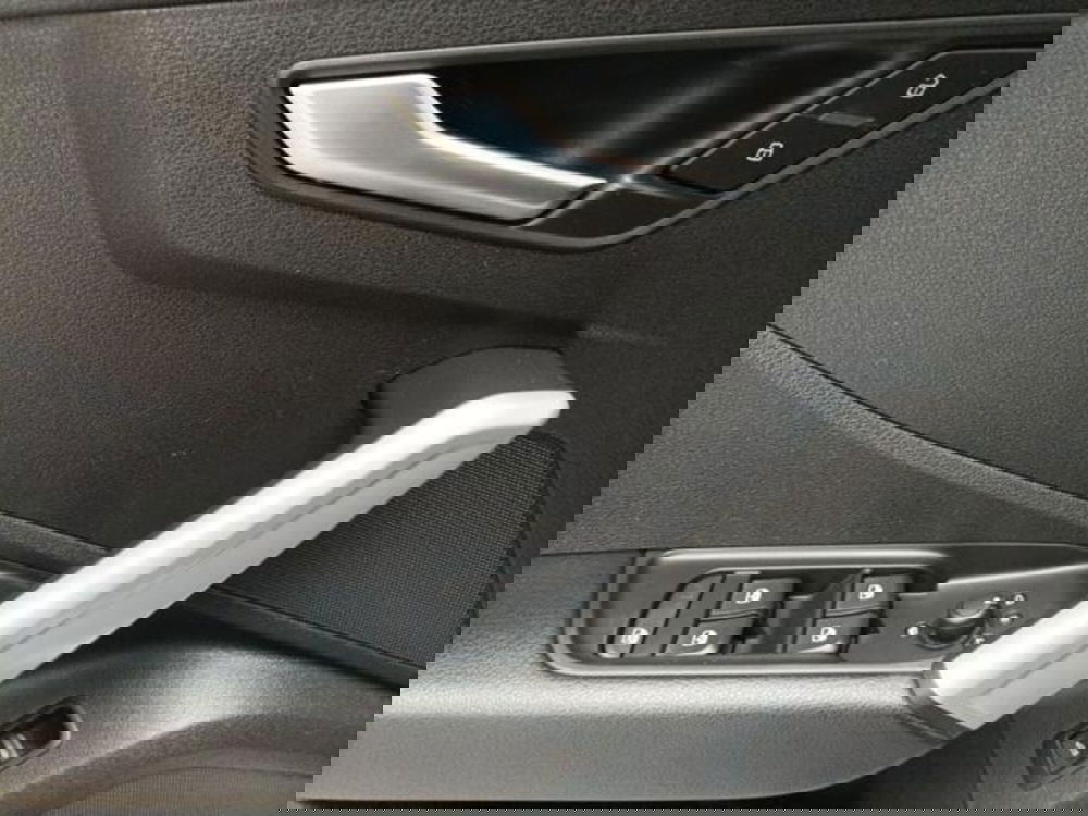 Audi Q2 usata a Milano (14)