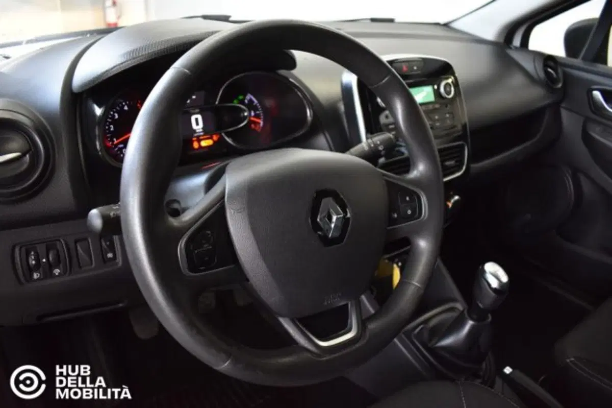 Renault Clio usata a Perugia (12)