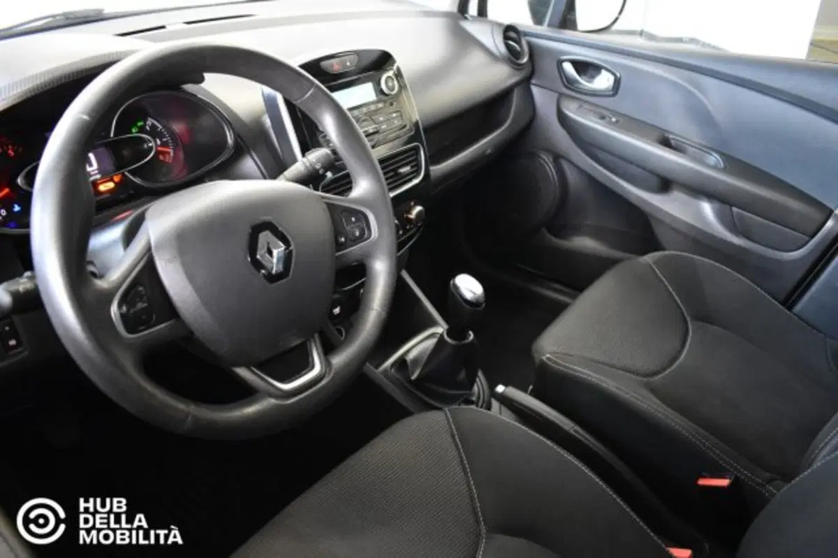Renault Clio usata a Perugia (14)