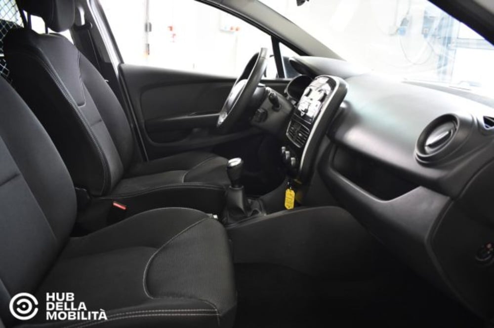 Renault Clio usata a Perugia (14)