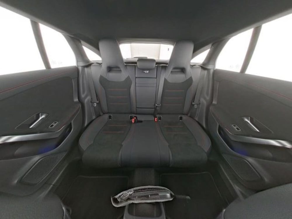 Mercedes-Benz CLA Shooting Brake usata a Novara (10)
