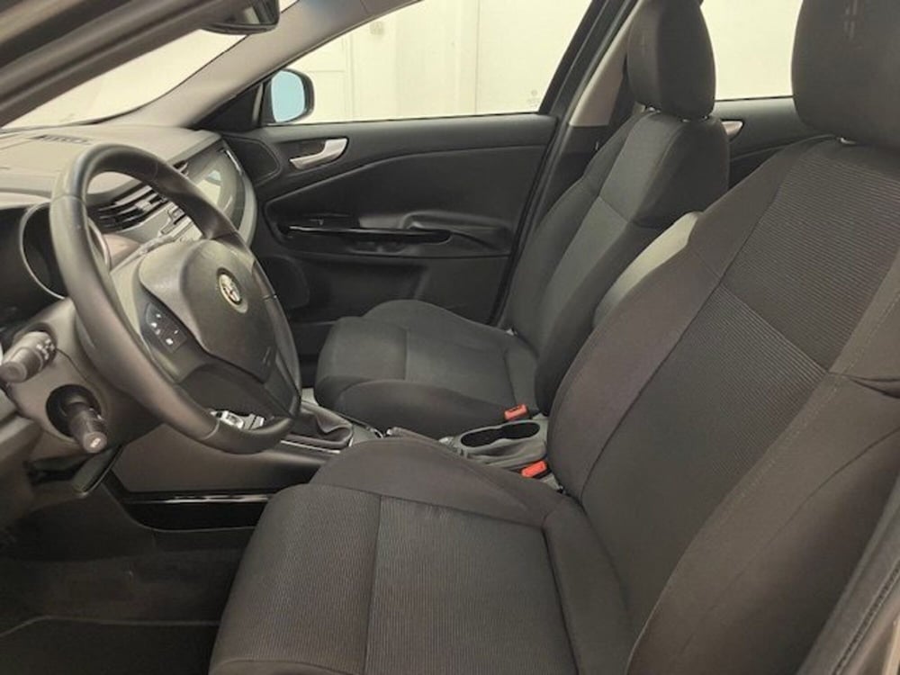 Alfa Romeo Giulietta usata a Alessandria (11)