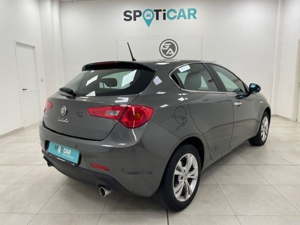 Alfa Romeo Giulietta usata a Alessandria (3)