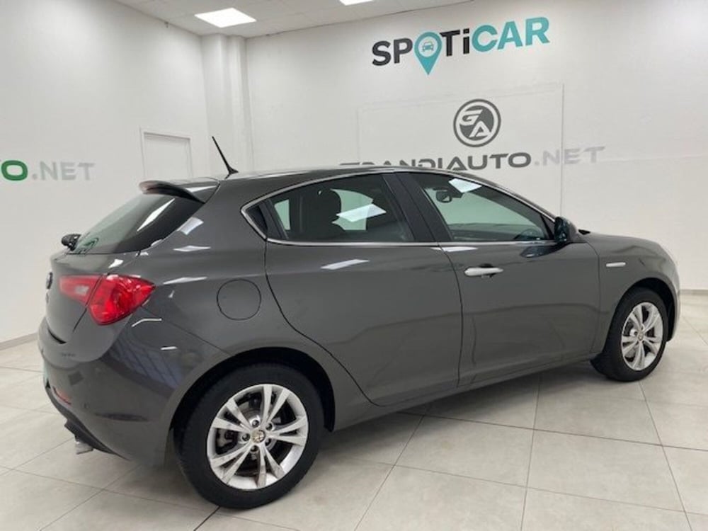 Alfa Romeo Giulietta usata a Alessandria (4)