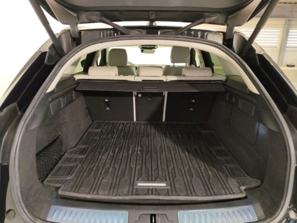 Land Rover Range Rover Velar usata a Modena (13)
