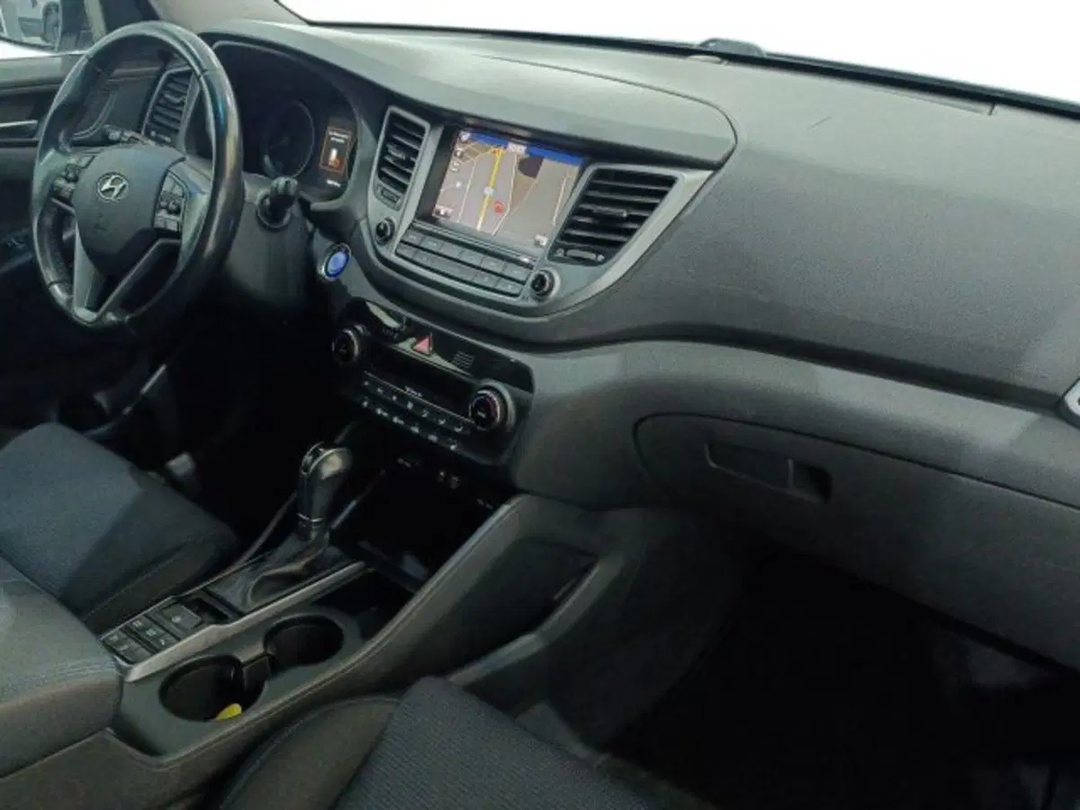 Hyundai Tucson usata a Catania (9)