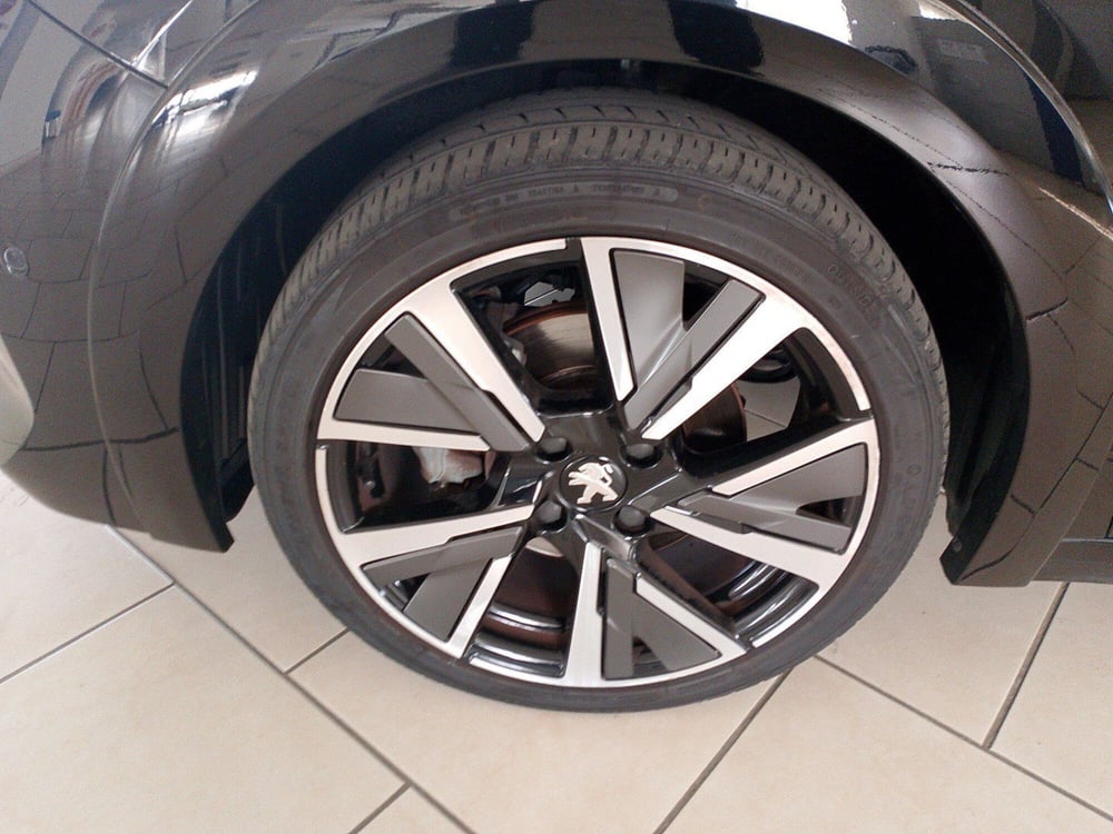 Peugeot 208 usata a Lecce (15)