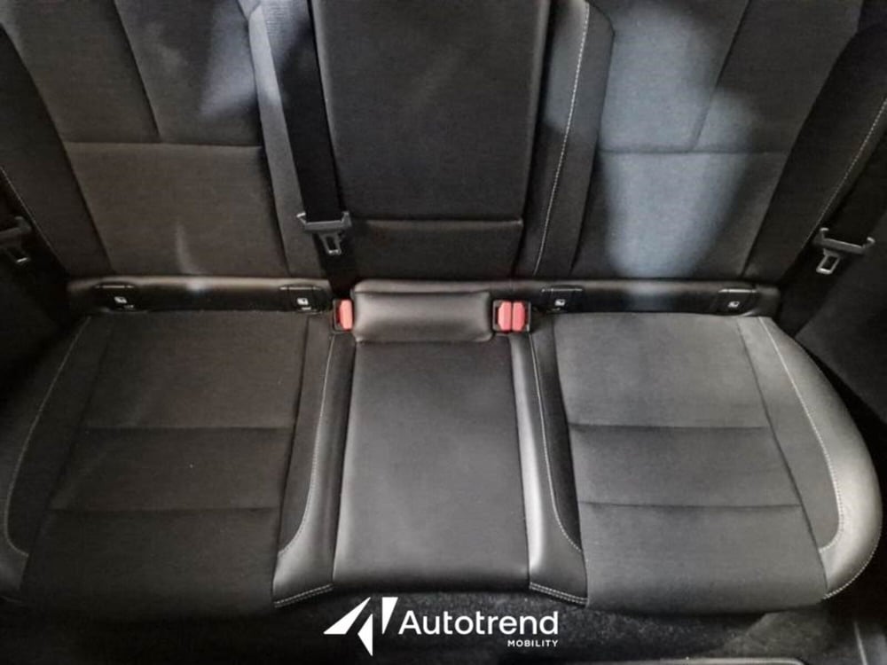 Volvo XC40 usata a Bari (10)