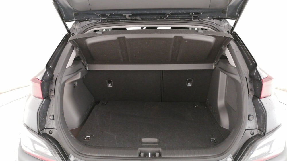 Hyundai Kona usata a Roma (10)
