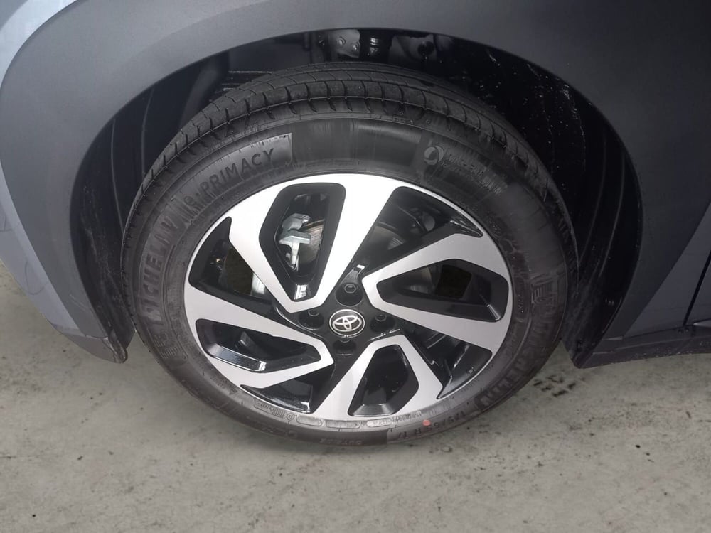 Toyota Aygo X nuova a Brescia (14)