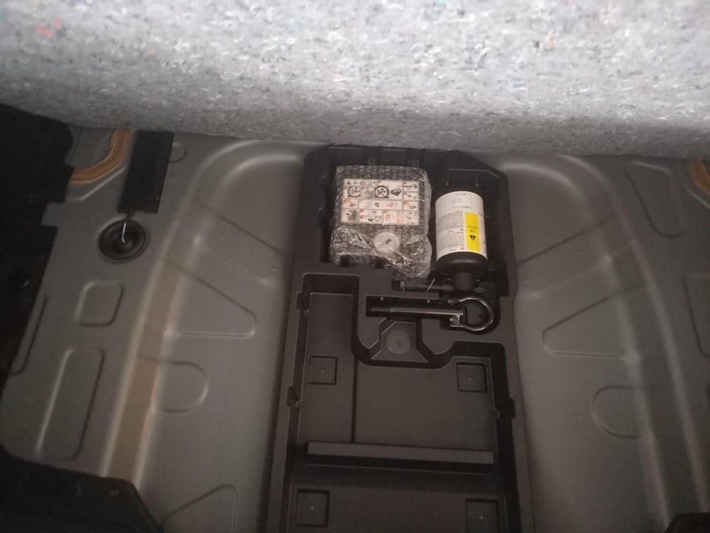 Toyota Aygo X nuova a Brescia (16)