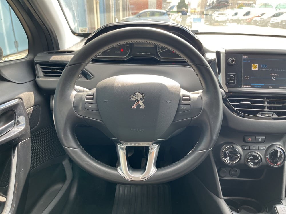 Peugeot 208 usata a Torino (11)