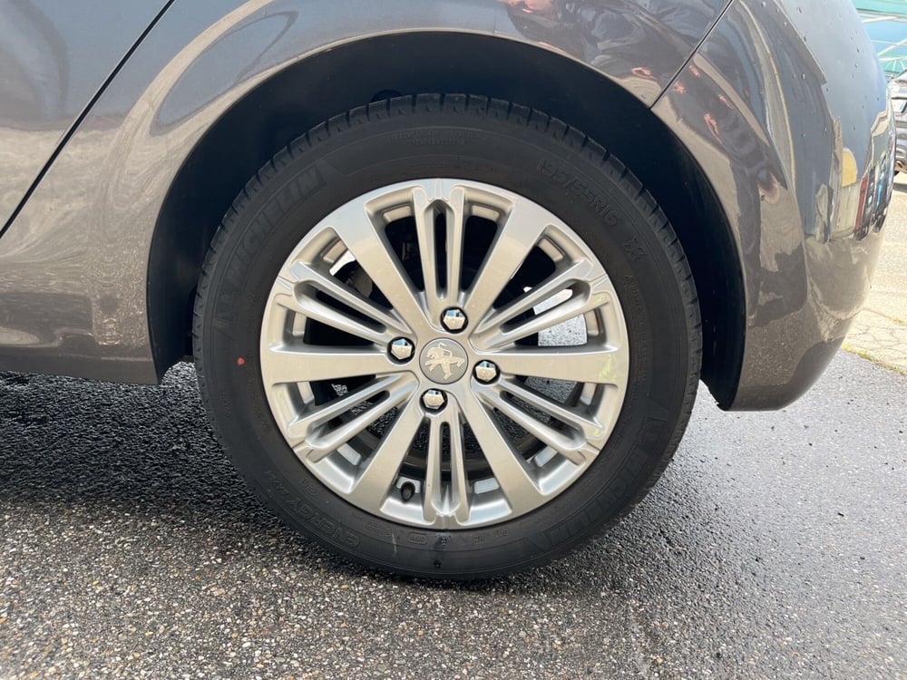 Peugeot 208 usata a Torino (7)