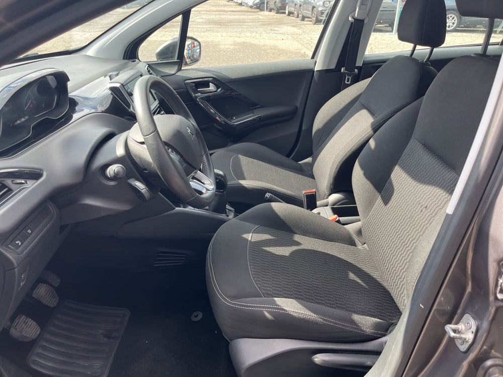 Peugeot 208 usata a Torino (9)