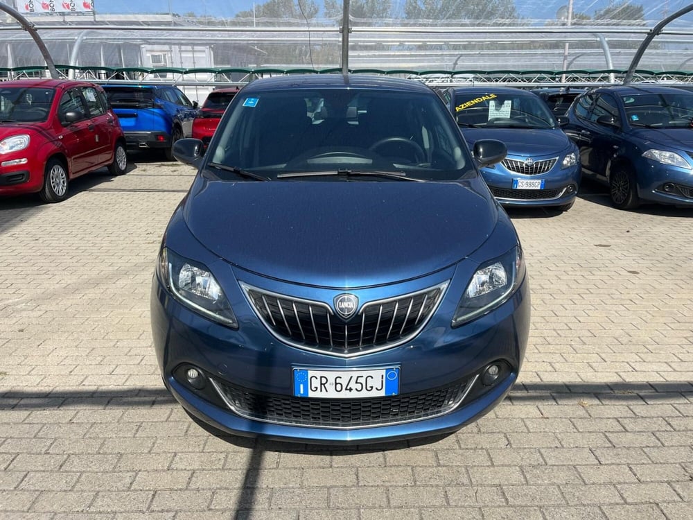 Lancia Ypsilon usata a Milano (2)