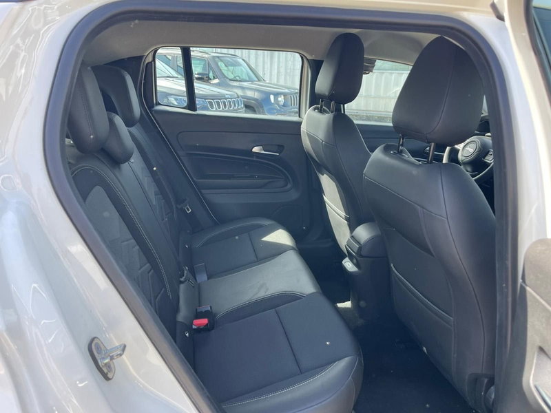 Jeep Avenger usata a Milano (14)