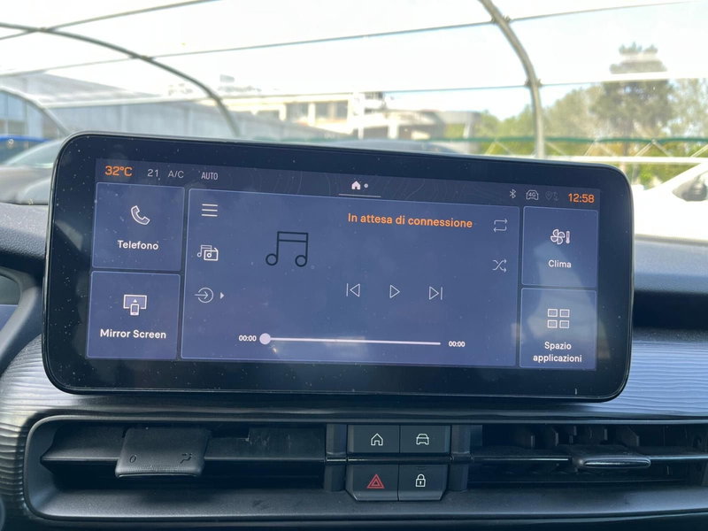 Jeep Avenger usata a Milano (15)