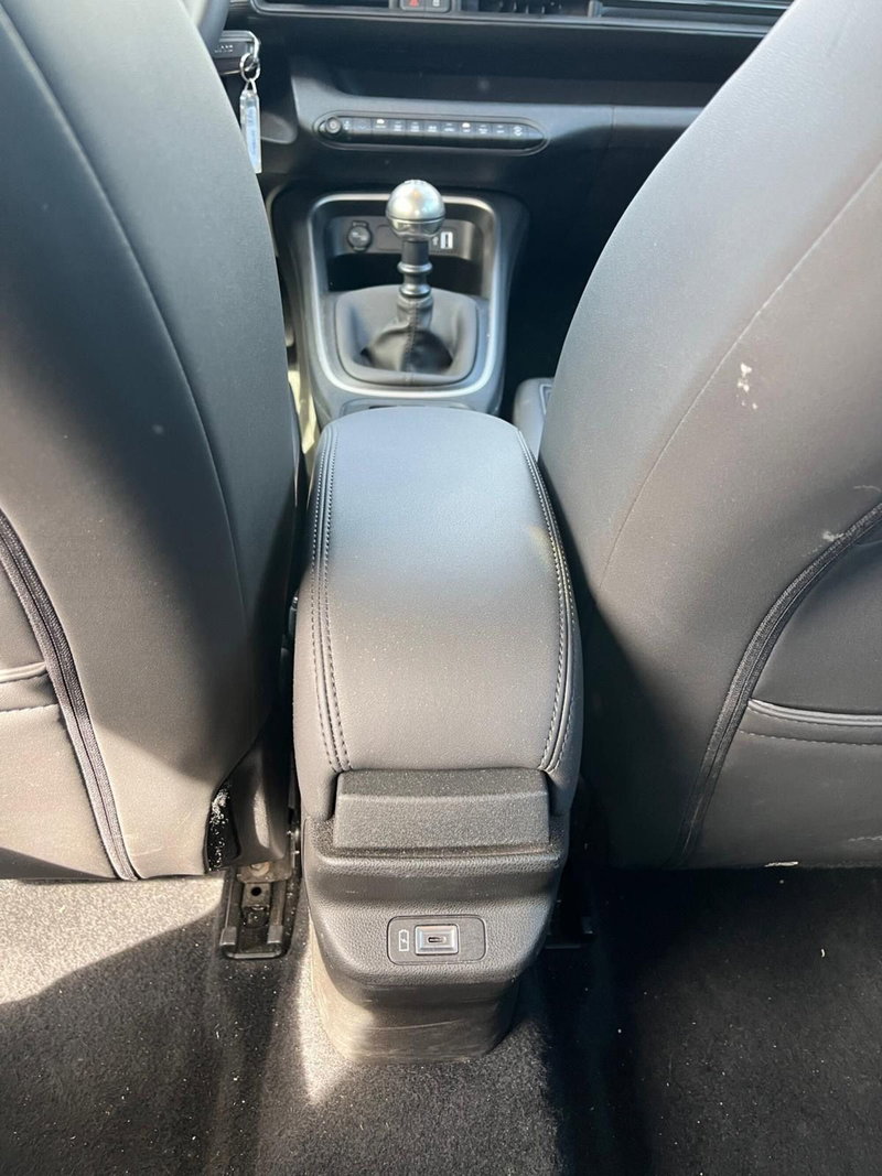 Jeep Avenger usata a Milano (17)