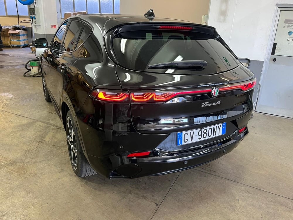 Alfa Romeo Tonale nuova a Milano (5)