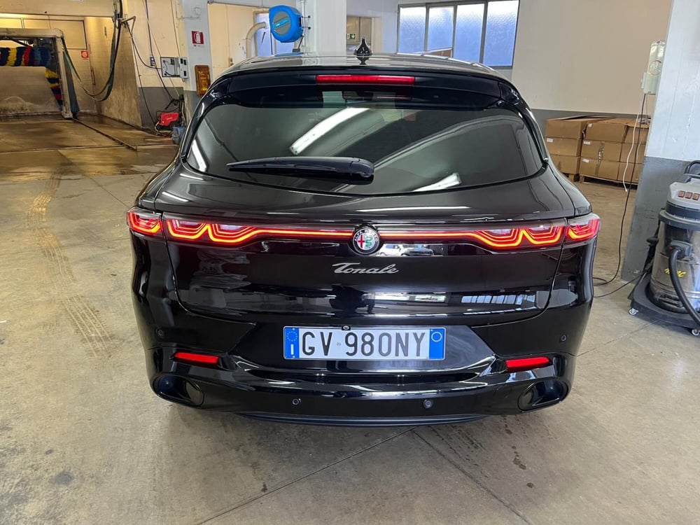 Alfa Romeo Tonale nuova a Milano (6)