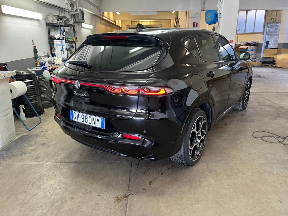 Alfa Romeo Tonale nuova a Milano (7)