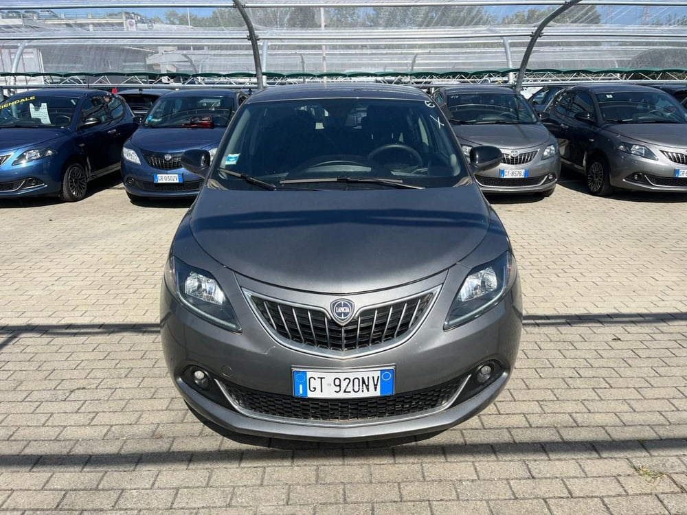 Lancia Ypsilon usata a Milano (2)