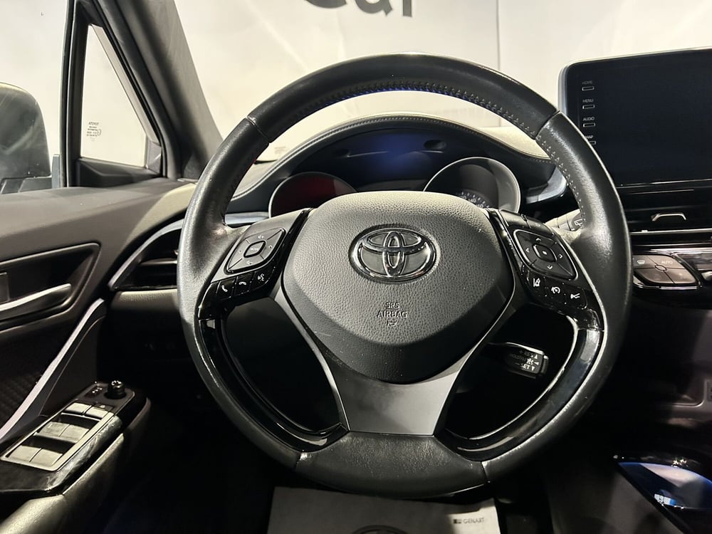 Toyota Toyota C-HR usata a Milano (10)