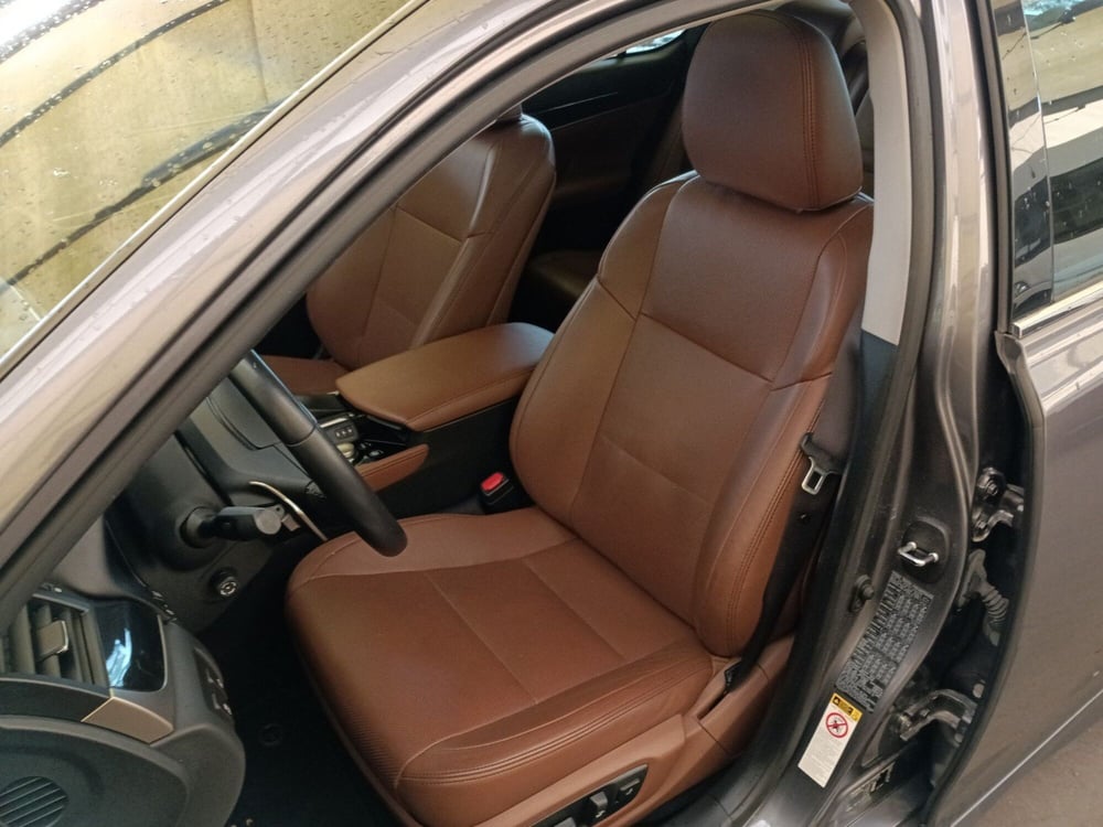Lexus GS usata a Milano (10)