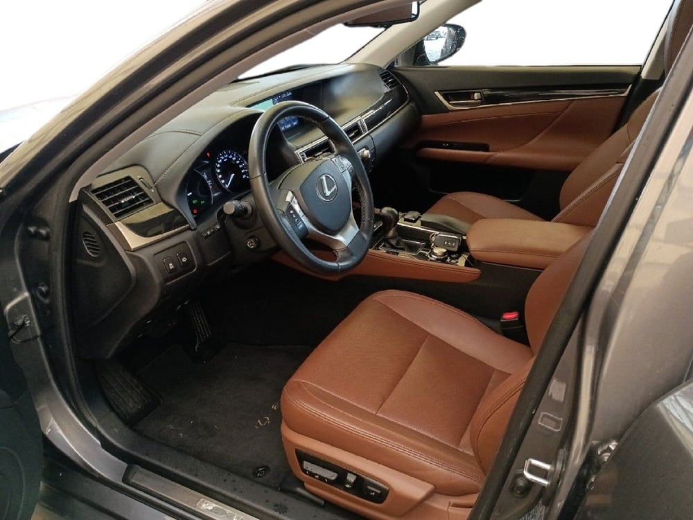 Lexus GS usata a Milano (14)