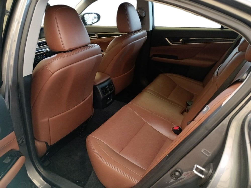 Lexus GS usata a Milano (15)