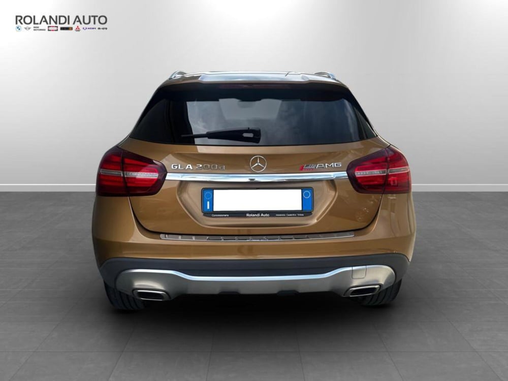Mercedes-Benz GLA SUV usata a Alessandria (12)